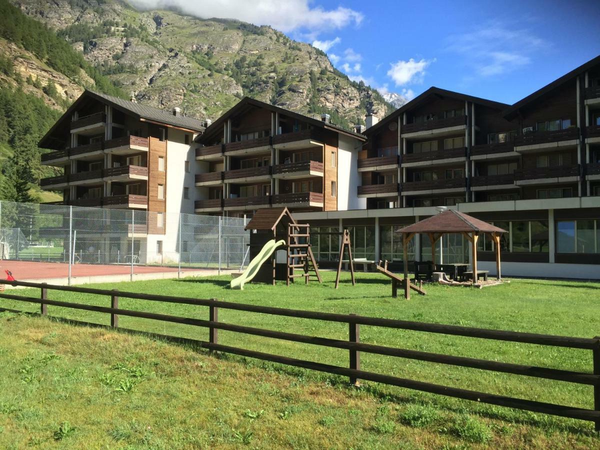 Aparthotel Monte Rosa D 412 Täsch Esterno foto
