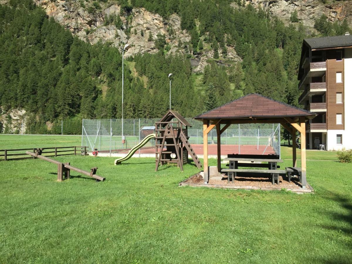 Aparthotel Monte Rosa D 412 Täsch Esterno foto